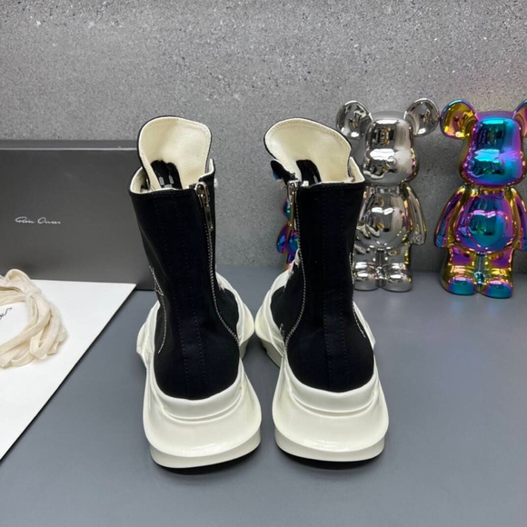 Rick Owens Black and White High-Top Sneakers - Picture 8 of 9